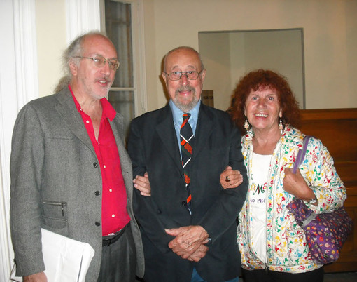 Gianni Tozzi, storico sassofonista del Sestetto Carosone, compie 100 anni: una vita dedicata alla musica Gianni Tozzi, storico sassofonista del Sestetto Carosone, compie 100 anni: una vita dedicata alla musica