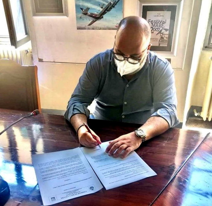 Riva Ligure: le decisioni per la 'ripartenza' prese ieri della Giunta, Giuffra "Ritornare alla normalità gradualmente" Riva Ligure: le decisioni per la 'ripartenza' prese ieri della Giunta, Giuffra "Ritornare alla normalità gradualmente"