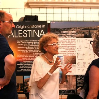 Bordighera: fino al 29 luglio alla Chiesa Anglicana appuntamento con la mostra di Mirella Lovisolo (Foto) Bordighera: fino al 29 luglio alla Chiesa Anglicana appuntamento con la mostra di Mirella Lovisolo (Foto)