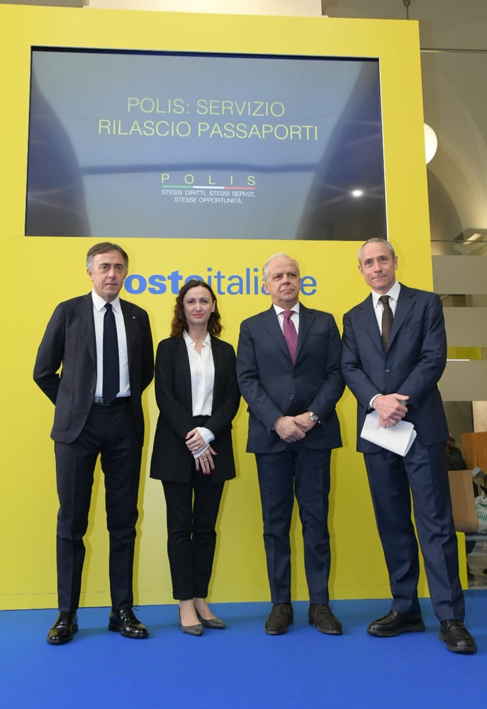 Con il progetto Polis il passaporto si richiede e si rinnova anche negli uffici postali imperiesi Con il progetto Polis il passaporto si richiede e si rinnova anche negli uffici postali imperiesi