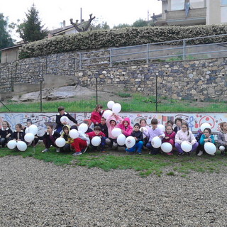 Diano San Pietro: oggi la 'Giornata della Pace' con il messaggio degli alunni delle Elementari (Foto)