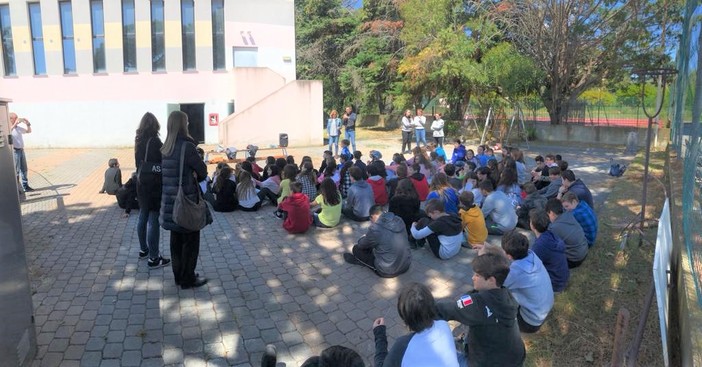 San Bartolomeo al Mare: 'Outdoor nel Golfo dianese', due ore informative nelle scuole San Bartolomeo al Mare: 'Outdoor nel Golfo dianese', due ore informative nelle scuole