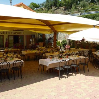 Mangiare bene, sano e all'aria aperta, anche con prodotti senza glutine: al ristorante "Antichi Sapori di Terzorio" si può Mangiare bene, sano e all'aria aperta, anche con prodotti senza glutine: al ristorante "Antichi Sapori di Terzorio" si può