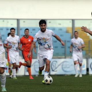 Calcio. Sanremese, gli Irriducibili salutano le due bandiere Bregliano e Gagliardi
