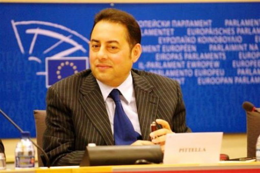 Visita in provincia di Imperia per l'on. Gianni Pittella, candidato alla segreteria del PD Visita in provincia di Imperia per l'on. Gianni Pittella, candidato alla segreteria del PD