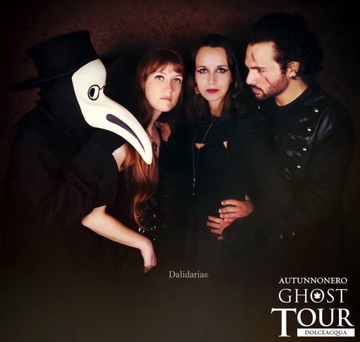 D’estate Dolceacqua è il borgo dei misteri: tra luglio ed agosto ritorna il ‘Ghost Tour’ di Autunnonero D’estate Dolceacqua è il borgo dei misteri: tra luglio ed agosto ritorna il ‘Ghost Tour’ di Autunnonero