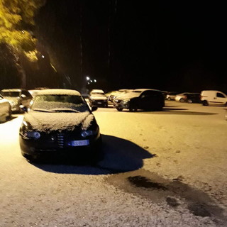 Maltempo: forte grandinata nell'estremo ponente ed in Costa Azzurra, strade imbiancate (Foto) Maltempo: forte grandinata nell'estremo ponente ed in Costa Azzurra, strade imbiancate (Foto)