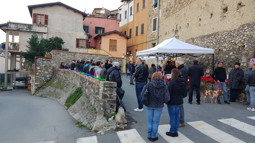 Ventimiglia: grande festa ieri a Bevera per la giornata dedicata allo scambio degli auguri di Natale