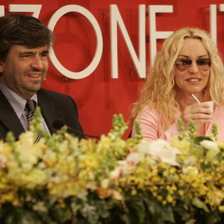 Gianmarco Mazzi con Antonella Clerici al Festival di Sanremo 2010 Gianmarco Mazzi con Antonella Clerici al Festival di Sanremo 2010