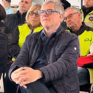 Sanremo, il candidato sindaco Gianni Rolando all’evento dei “Caschi Rossi” contro la violenza sulle donne (Foto)