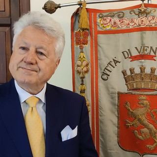 Coronavirus: solidarietà a Toti dal Sindaco di Ventimiglia "Ci siamo già dimenticati morti e chiusure totali?" Coronavirus: solidarietà a Toti dal Sindaco di Ventimiglia "Ci siamo già dimenticati morti e chiusure totali?"