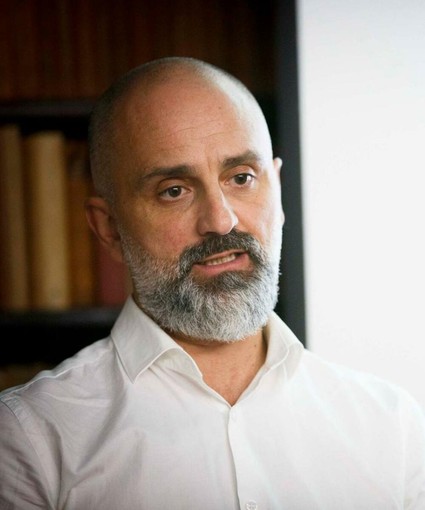 Sanremo, Giuseppe Antonelli ai Martedì Letterari del Casinò per presentare "Alfabit"
