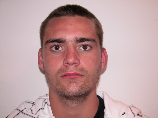 Sanremo: arrestato francese 22enne con un 'arsenale' nel bagagliaio dell'auto