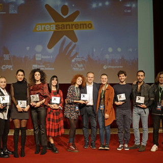 Area Sanremo, consegnate ai vincitori i premi di Michele Affidato. L'orafo crotonese già al lavoro per la prossima edizione del Festival