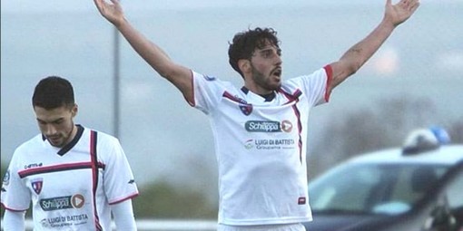 Calciomercato Serie D. Sanremese, colpo in attacco con l'ingaggio di Giacomo Romano: "Darò tutto per questa maglia" Calciomercato Serie D. Sanremese, colpo in attacco con l'ingaggio di Giacomo Romano: "Darò tutto per questa maglia"