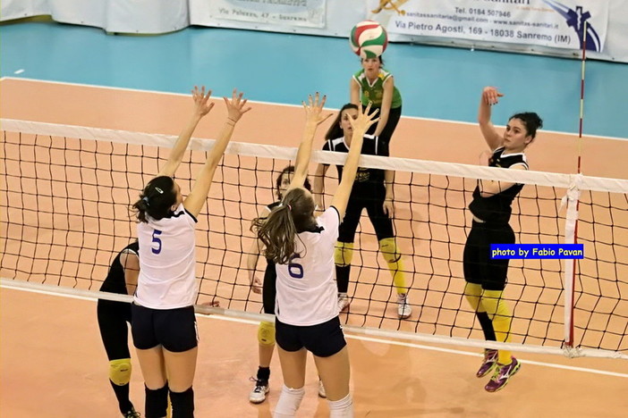Pallavolo: brutto infortunio per Rebecca Manfrin, futuro incerto per la Grafiche Amadeo in Serie C Pallavolo: brutto infortunio per Rebecca Manfrin, futuro incerto per la Grafiche Amadeo in Serie C