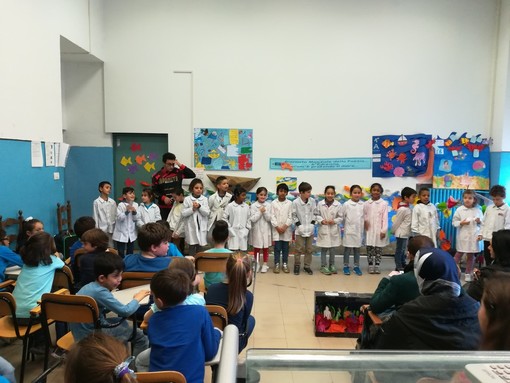 Sanremo: grande partecipazione la scorsa settimana alla scuola 'Volta per la 'Giornata mondiale della poesia' (Foto)