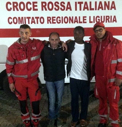 E' partito dall'aeroporto di Malpensa con destinazione Finlandia il primo 'ricongiunto' alla famiglia del Campo Roya (Foto) E' partito dall'aeroporto di Malpensa con destinazione Finlandia il primo 'ricongiunto' alla famiglia del Campo Roya (Foto)