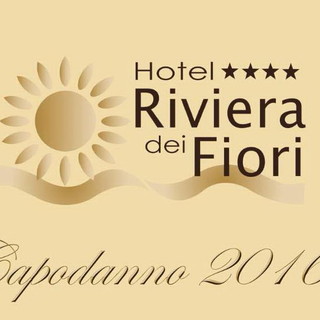 San Lorenzo al Mare: al ristorante Hotel Riviera dei Fiori nel porto ecco la serata di Capodanno San Lorenzo al Mare: al ristorante Hotel Riviera dei Fiori nel porto ecco la serata di Capodanno