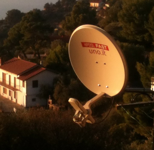 Cervo: disagi per gli utenti di Imperia e del Golfo Dianese della Uno Communications per un black-out internet di oltre 12 ore Cervo: disagi per gli utenti di Imperia e del Golfo Dianese della Uno Communications per un black-out internet di oltre 12 ore