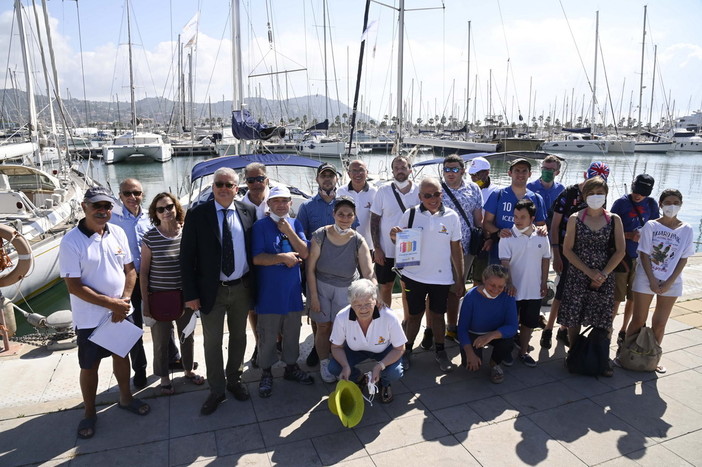 Handarpermare: con l'estate via al primo corso di avvicinamento alla vela i non vedenti Handarpermare: con l'estate via al primo corso di avvicinamento alla vela i non vedenti