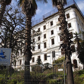 Sanremo: hotel Astoria nel degrado e problemi di decoro urbano, Interrogazione di Simone Baggioli