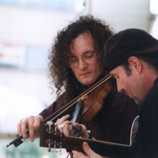 Ventimiglia: ultimo atto ai Giardini Hanbury con il duo irlandese Hayes e Cahill