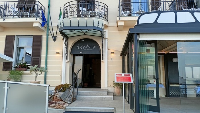 Bordighera, cena di gala all'hotel Parigi con i sommeliers di AMS e ASPI Riviera dei Fiori