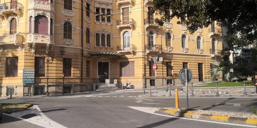 Sanremo: acquisiti i locali ex Apt, dal 27 dicembre lo storico hotel Lolli avrà l'ingresso su largo Nuvoloni (Foto)