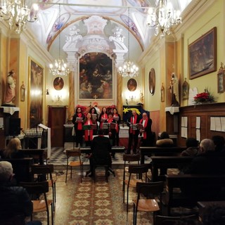 Sanremo: un pomeriggio di entusiasmo e partecipazione per la comunità della Villetta con ‘Le Meraviglie del Canto’