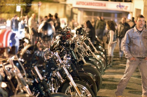 Sanremo: grande successo ed anche l'Assessore regionale Berrino per il 13° anniversario di 'Harley and Florwers'
