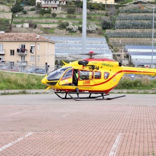 Taggia: 80enne cade in campagna, soccorso dal 118 e dall'elicottero, trasportato al 'Santa Corona'
