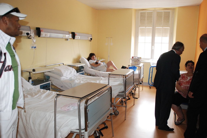 Sanremo: i ringraziamenti di una neo mamma al reparto di Ostetricia e Ginecologia