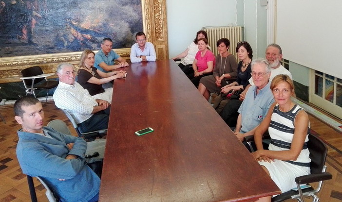 Sanremo: le associazioni di categoria ed i sindacati riuniti per discutere dell’agenzia Inps Sanremo: le associazioni di categoria ed i sindacati riuniti per discutere dell’agenzia Inps