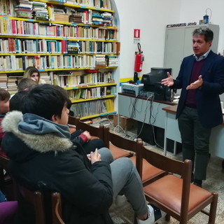 Due incontri tra gli studenti dell'Istituto 'Colombo' di Sanremo ed Arma con il Dottor Paolo Borea