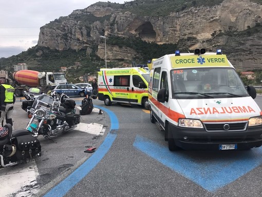 Ventimiglia: scontro tra moto e camion alla barriera autostradale, 46enne svizzera lievemente ferita Ventimiglia: scontro tra moto e camion alla barriera autostradale, 46enne svizzera lievemente ferita