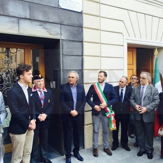 Ventimiglia celebra Ettore e Marco Bassi, vittime della persecuzione razziale: intitolata loro la piazza della Biblioteca Aprosio