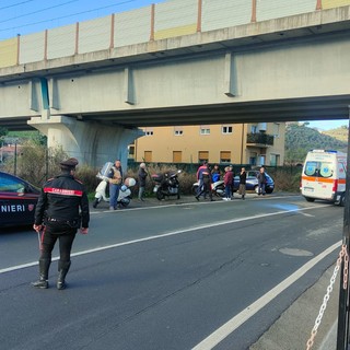 Imperia, scontro auto scooter in Caramagna: giovane ferita a una gamba, in codice giallo all'ospedale (Foto) Imperia, scontro auto scooter in Caramagna: giovane ferita a una gamba, in codice giallo all'ospedale (Foto)
