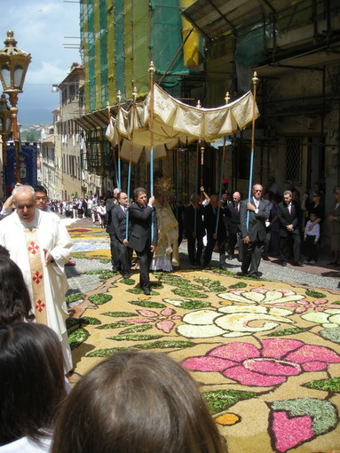 Torna domenica prossima per la ricorrenza del ‘Corpus Domini’ l’infiorata ad Imperia