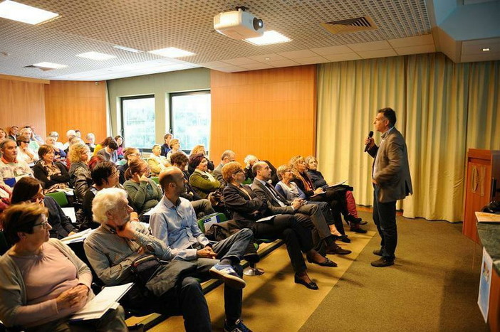 Imperia: grande partecipazione nello scorso fine settimana all'incontro con le associazioni di 'Auto Mutuo Aiuto', presente anche l'assessore Fabrizio Risso