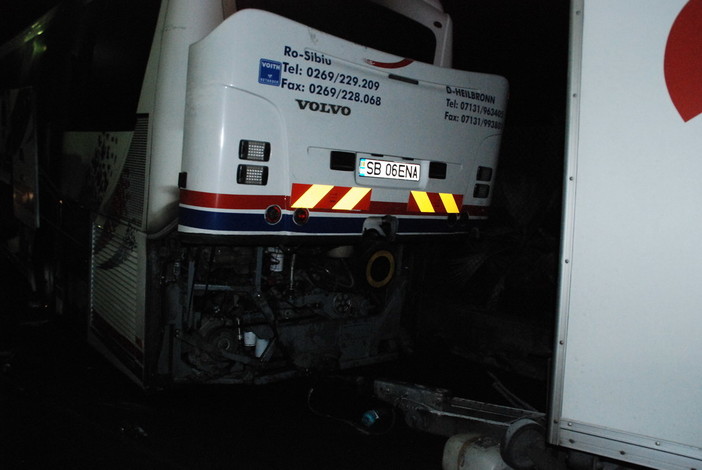 Sanremo: in parte su un pullman RT e in parte in un albergo i romeni bloccati dall'incendio