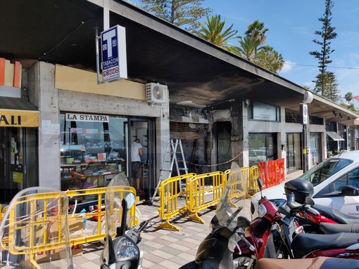 Sanremo: incendio della sartoria in corso Imperatrice, ancora tutto fermo e tra poco sono passati due mesi (Foto)