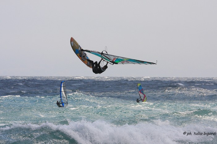Windsurf: il bordigotto Federico Infantino partecipa alla coppa del mondo in corso a Tenerife