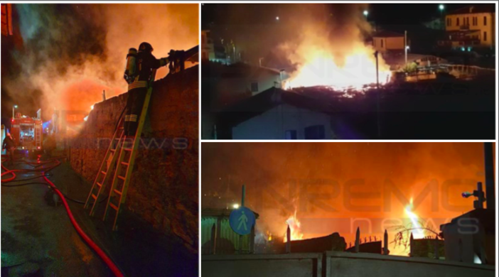 Ventimiglia: incendio in una serra abbandonata a Nervia, dalle 2 notte di lavoro per i Vigili del Fuoco (Foto e Video)