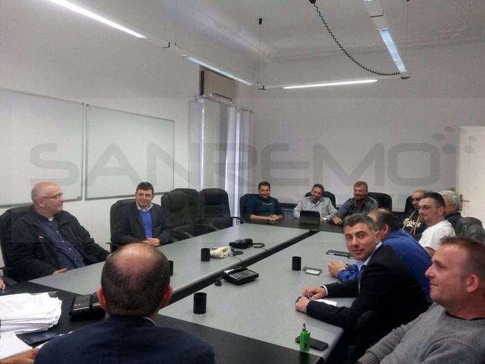 Imperia: nuovo incontro in Prefettura per la TraDeCo, potrebbe essere annullato lo sciopero del 18 Imperia: nuovo incontro in Prefettura per la TraDeCo, potrebbe essere annullato lo sciopero del 18
