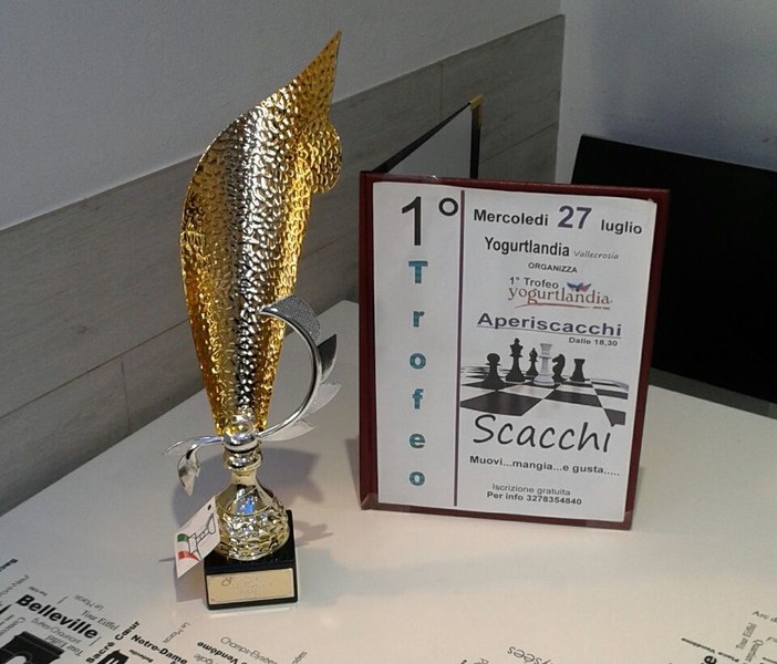Vallecrosia: questa sera torneo gratuito ‘Aperiscacchi’, mix tra l’aperitivo e il gioco degli scacchi, ancora aperte le iscrizioni