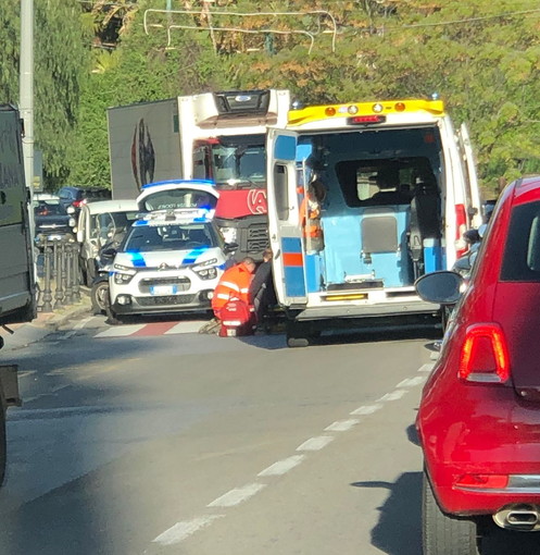 Sanremo: due incidenti in pochi minuti tra corso Cavallotti e corso Mazzini, due feriti lievi Sanremo: due incidenti in pochi minuti tra corso Cavallotti e corso Mazzini, due feriti lievi