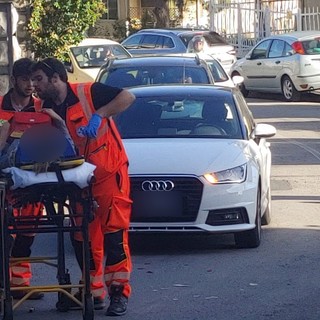 Sanremo: incidente stradale nella zona del Solaro, feriti lievi e traffico semi paralizzato (Foto) Sanremo: incidente stradale nella zona del Solaro, feriti lievi e traffico semi paralizzato (Foto)