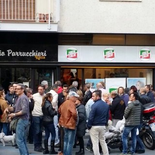 Sanremo: folla di persone oggi all'inaugurazione del point elettorale di Simone Baggioli e Isabella Piergiovanni