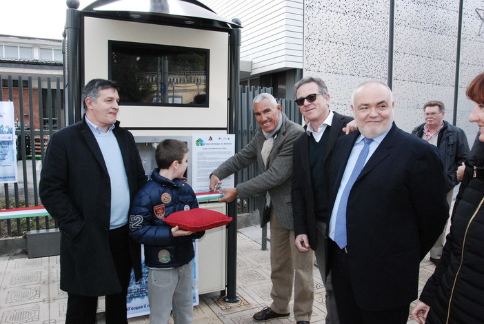 Sanremo: inaugurata questa mattina in corso Matuzia di fronte alla Coop la casa dell'acqua Sanremo: inaugurata questa mattina in corso Matuzia di fronte alla Coop la casa dell'acqua